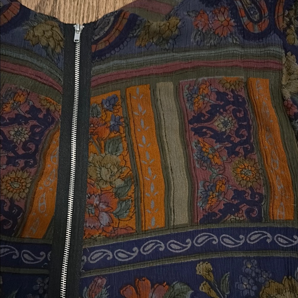 UO Reworked Multicolour Floral Stripe Top - Picture 6 of 8